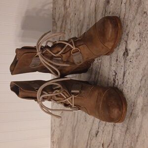 Sorel Joan of Arc Wedge booties 9.5